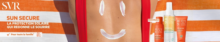 Bannière SVR Laboratoire Dermatologique. À gauche : Sun Secure, la protection solaire qui redonne le sourire. Sur une serviette rayée orange et blanc, une personne en maillot rouge est allongée avec un smiley en crème solaire sur le dos. À droite : trois produits SVR Sun Secure SPF 50+ avec mention nouveau. En bas : bouton « Je découvre » et texte « Pour toute la famille¹ » avec icône.