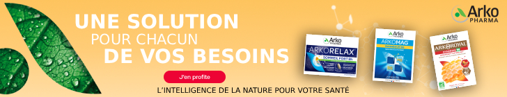 Fond orangé avec une grande feuille verte à gauche. Le texte indique « UNE SOLUTION POUR CHACUN DE VOS BESOINS ». Un bouton rouge affiche « J’en profite ». À droite, deux produits ArkoPharma : ArkoRelax Sommeil Stress et ArkoRoyal Gelée Royale. Le logo ArkoPharma figure en haut à droite.