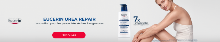Banni&egrave;re Eucerin avec &agrave; gauche le logo et un flacon pompe &quot;Eucerin UreaRepair PLUS&quot;. Le texte annonce &laquo; 7x + d&rsquo;hydratation d&egrave;s la 1ʳᵉ application* &raquo;. &Agrave; droite, une femme assise en d&eacute;bardeur blanc regarde vers l&rsquo;objectif, ses bras entourant ses jambes. En bas &agrave; gauche, un bouton rouge indique &laquo; D&eacute;couvrir &raquo;.